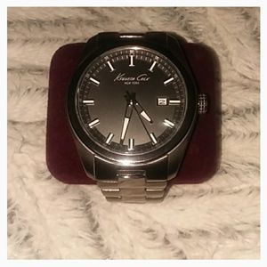 SOLD !!! Kenneth Cole Bracelet Watch